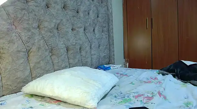 Snapshot of Naughty_Girl17 chatting on 12, 2, 2025 Naughty Girl17 online show from 12, 2, 2025