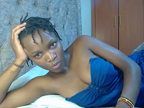 Snapshot of Naughty_Girl17 chatting on 4, 3, 2025 Naughty Girl17 online show from 4, 3, 2025