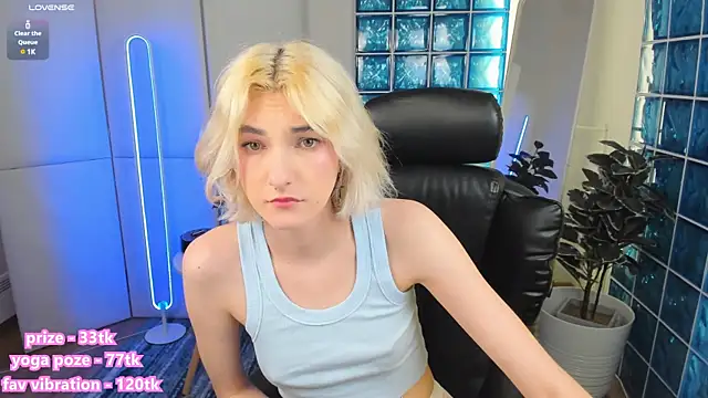 Snapshot of Mia_Cheers chatting on 20, 3, 2025 Mia Cheers online show from 20, 3, 2025