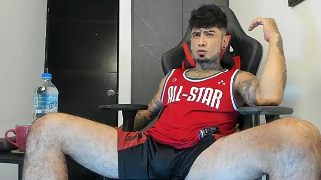 Snapshot of sergiio_mesa27 chatting on 7, 1, 2025 sergiio mesa27 online show from 7, 1, 2025