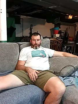 Snapshot of bongripingclitlicker chatting on 7, 5, 2026 bongripingclitlicker online show from 7, 5, 2026