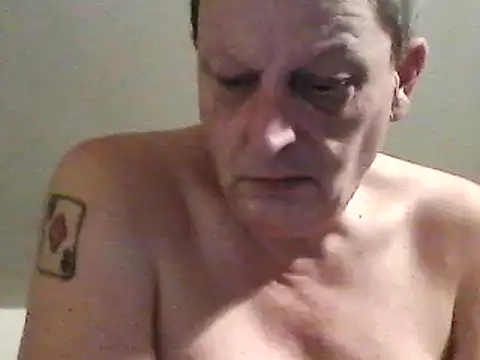 Snapshot of chubbybear2cum chatting on 30, 1, 2025 chubbybear2cum online show from 30, 1, 2025