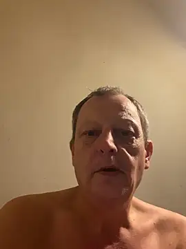 Snapshot of chubbybear2cum chatting on 25, 10, 2025 chubbybear2cum online show from 25, 10, 2025