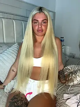 Snapshot of IrishTeenBarbie69 chatting on 16, 10, 2025 IrishTeenBarbie69 online show from 16, 10, 2025