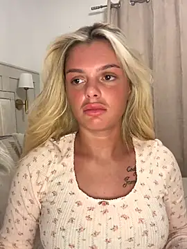 Snapshot of IrishTeenBarbie69 chatting on 4, 11, 2025 IrishTeenBarbie69 online show from 4, 11, 2025