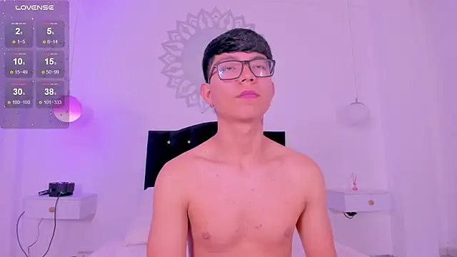 CodyTwink online show from 28, 10, 2025