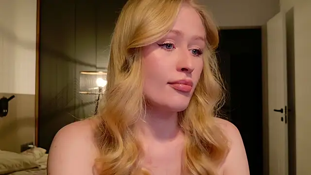 JuliaJaee online show from 11, 7, 2026