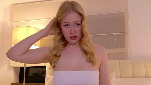 JuliaJaee online show from 20, 7, 2026