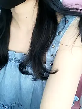 Snapshot of _Linez_ chatting on 17, 3, 2025  Linez  online show from 17, 3, 2025