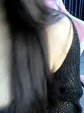 Snapshot of _Linez_ chatting on 21, 9, 2025  Linez  online show from 21, 9, 2025