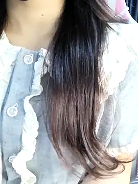 Snapshot of _Linez_ chatting on 27, 10, 2025  Linez  online show from 27, 10, 2025