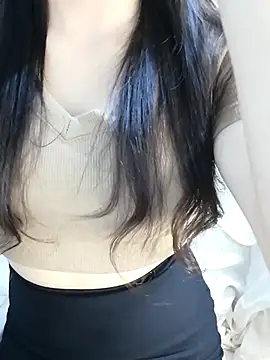 Snapshot of _Linez_ chatting on 2, 11, 2025 Linez online show from 2, 11, 2025