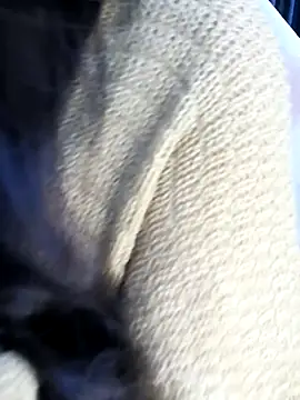 Snapshot of _Linez_ chatting on 10, 11, 2025 Linez online show from 10, 11, 2025