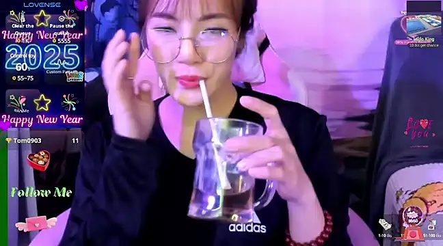 Sugar lipsz online show from 13, 1, 2025