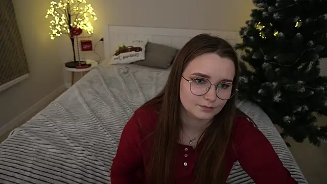 Snapshot of MagicPeachh_ chatting on 9, 12, 2024 MagicPeachh online show from 9, 12, 2024
