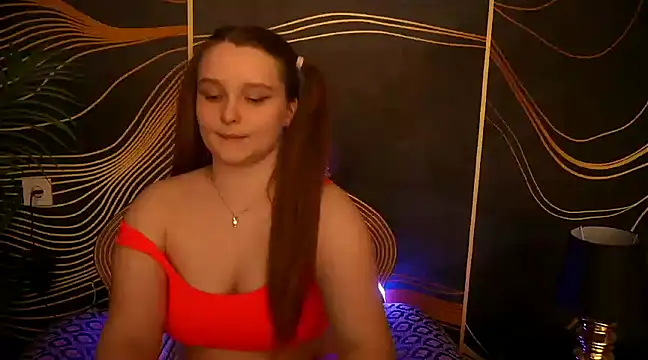 Snapshot of MagicPeachh_ chatting on 10, 3, 2025 MagicPeachh online show from 10, 3, 2025