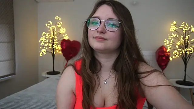 Snapshot of MagicPeachh_ chatting on 11, 3, 2025 MagicPeachh online show from 11, 3, 2025