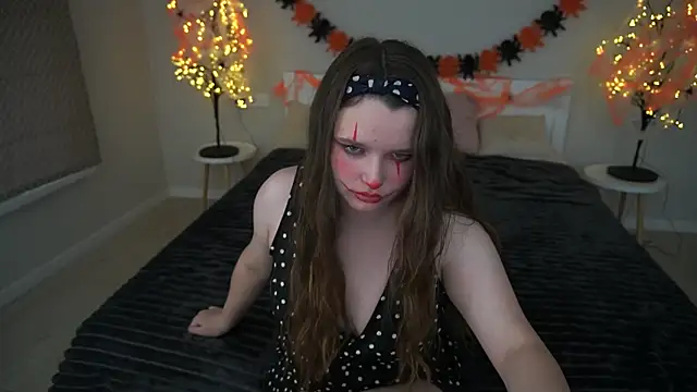 Snapshot of MagicPeachh_ chatting on 17, 10, 2025 MagicPeachh online show from 17, 10, 2025