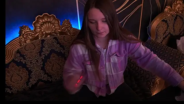 Snapshot of MagicPeachh_ chatting on 2, 2, 2026 MagicPeachh online show from 2, 2, 2026