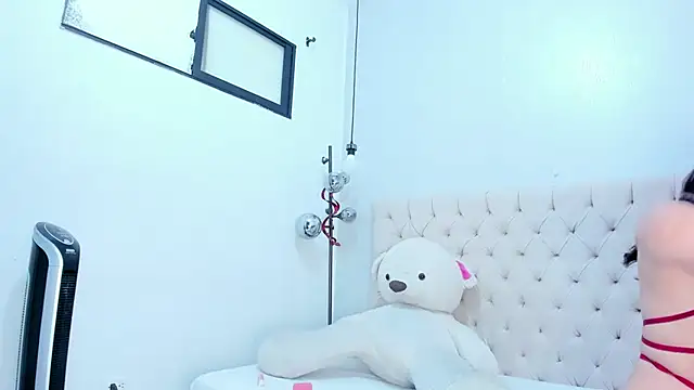 Victoria Coleman online show from 15, 4, 2026