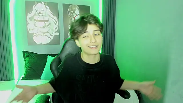 Snapshot of Bryce_Evans chatting on 13, 10, 2025 Bryce Evans online show from 13, 10, 2025