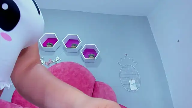 LilithSmith  online show from 8, 3, 2025