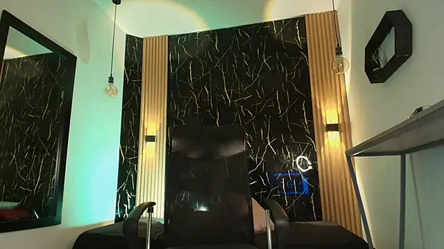 Snapshot of Bella_salvatore chatting on 7, 3, 2026 Bella salvatore online show from 7, 3, 2026