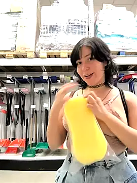 Snapshot of GerallFoxxx chatting on 24, 10, 2025 GerallFoxxx online show from 24, 10, 2025