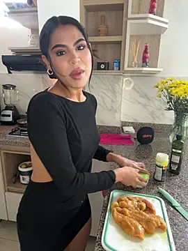 HaileyBaldwin online show from 26, 1, 2025