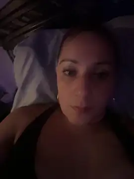 Snapshot of DeeLight124 chatting on 11, 9, 2025 DeeLight124 online show from 11, 9, 2025