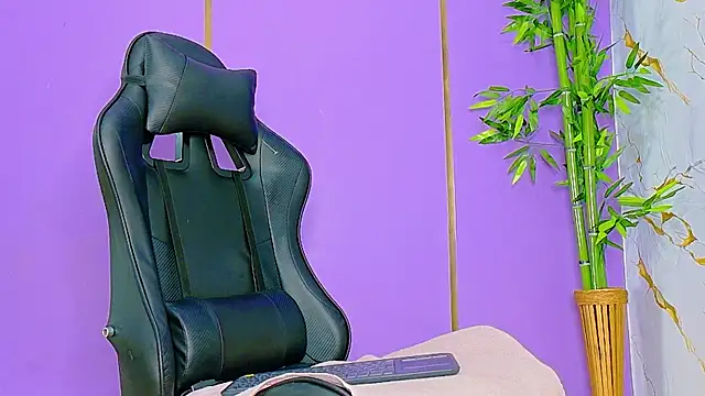 scarlet-jonesx online show from 4, 11, 2025