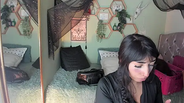 SheryLee online show from 9, 10, 2025