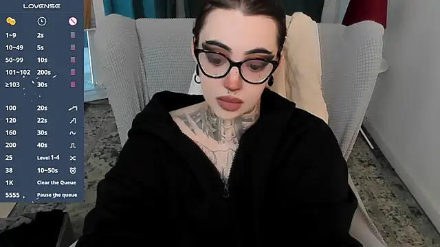 Dixi Pixi  online show from 5, 7, 2026
