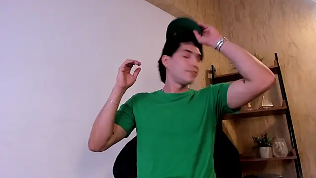 Snapshot of Karimferrer chatting on 4, 2, 2026 Karimferrer online show from 4, 2, 2026