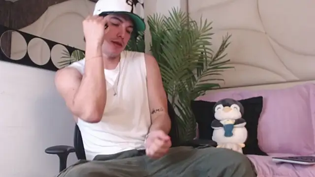 Snapshot of Karimferrer chatting on 3, 3, 2026 Karimferrer online show from 3, 3, 2026