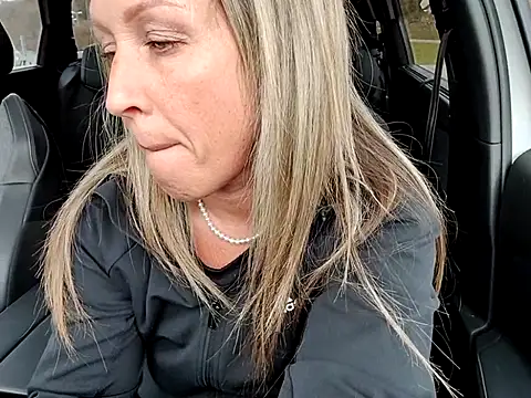 sweethotmilf888 online show from 27, 3, 2026