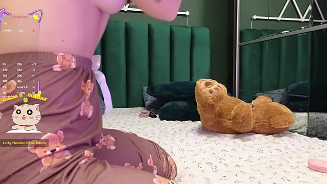 kimmie meow online show from 15, 12, 2025