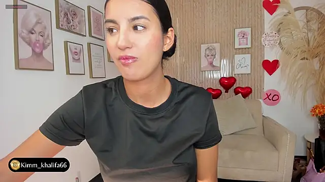 Kimm khalifa online show from 25, 2, 2025