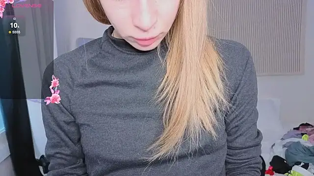 Elis Fox online show from 15, 2, 2026