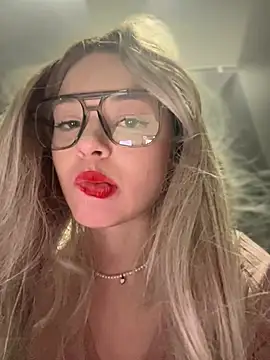 Times  Square online show from 18, 12, 2024