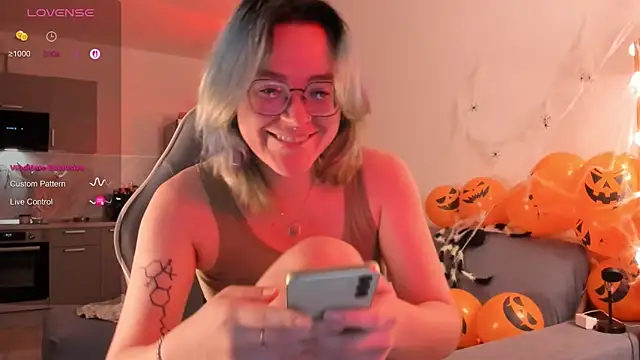 alisahug online show from 24, 10, 2025