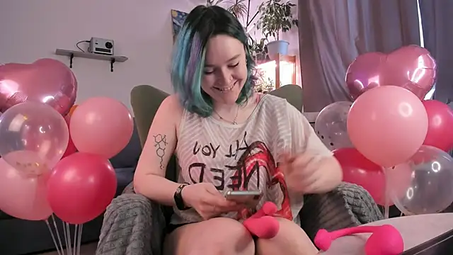 alisahug online show from 2, 12, 2025