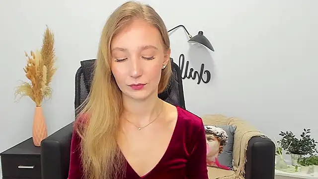 Snapshot of LolaWilsons chatting on 23, 1, 2025 LolaWilsons online show from 23, 1, 2025