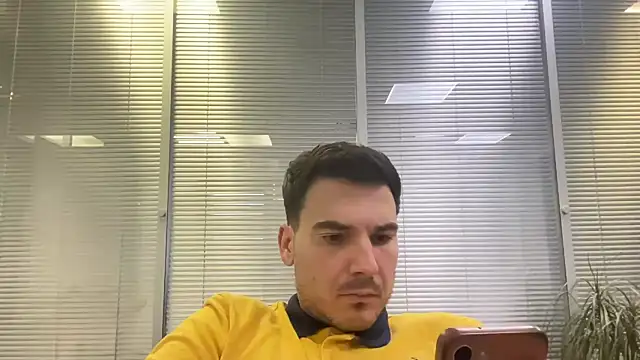 Snapshot of streamy_test13 chatting on 14, 10, 2025 streamy test13 online show from 14, 10, 2025