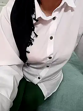 Snapshot of _Sahra_ chatting on 2, 12, 2024 Sahra online show from 2, 12, 2024