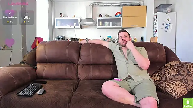 NikkiNSerdron online show from 9, 4, 2026