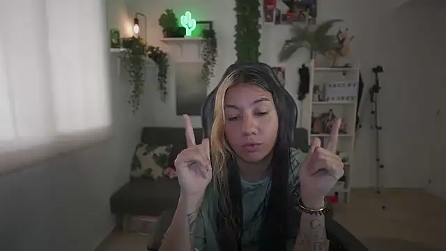 blvckbabyweed07 online show from 10, 5, 2026