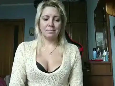 IrinaB1 online show from 11, 11, 2025