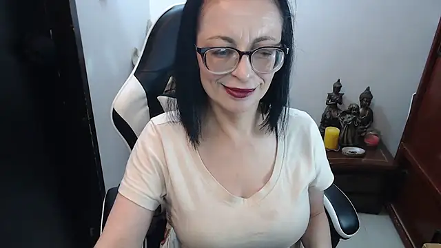 AnasstaciaEvans online show from 1, 4, 2026