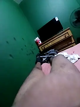 Snapshot of morenogts69 chatting on 2, 10, 2025 morenogts69 online show from 2, 10, 2025